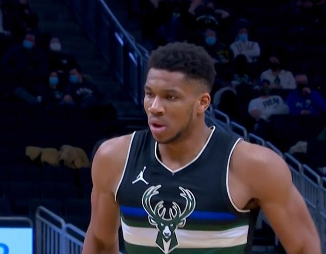 雄鹿鏖战国王，锡安高光表现