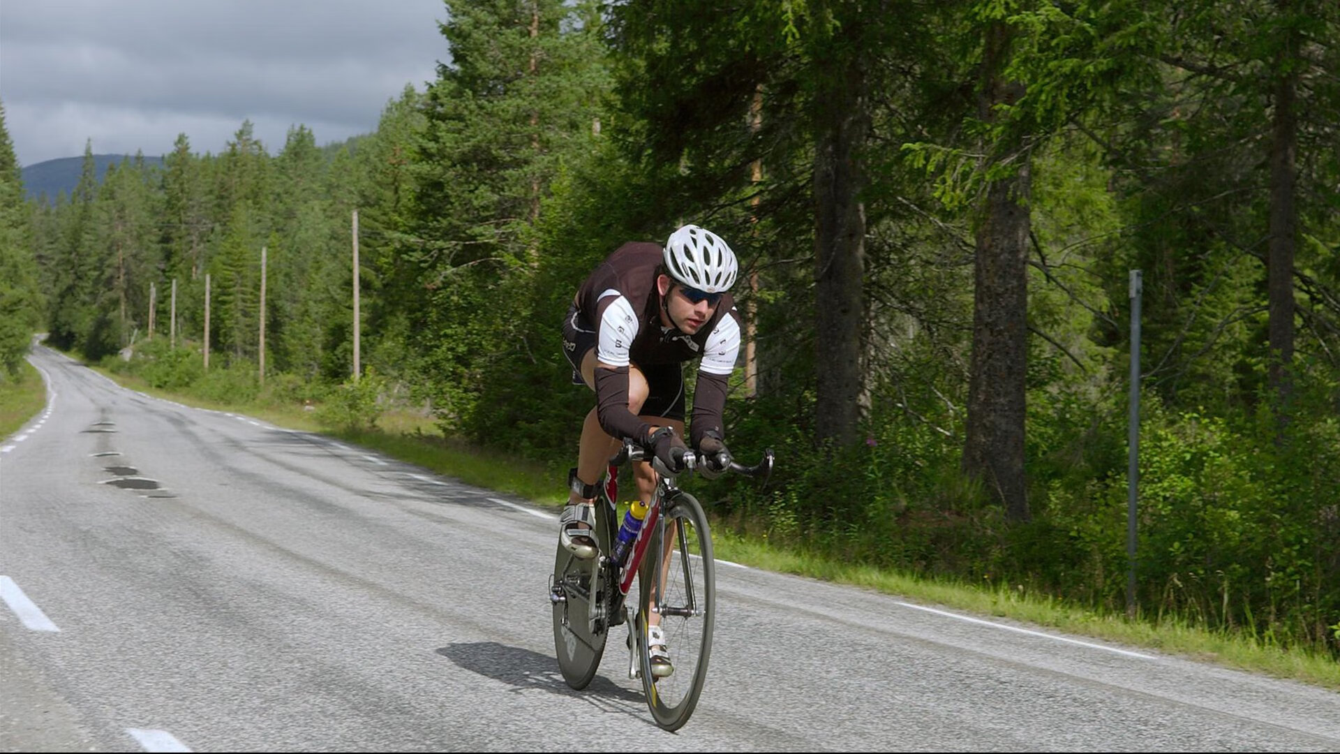 浙江队对阵尼克斯，英格拉姆彻底打爆防线，当东方篮球哲学遭遇美式暴力美学